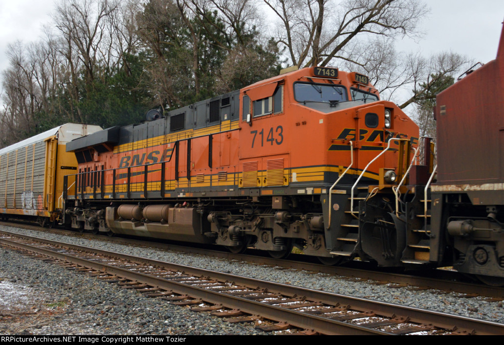 BNSF 7143